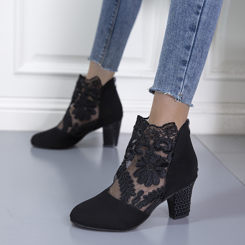 Damen High Heels mit eleganter Spitze für den Sommer/Women's high heels with elegant lace for summer