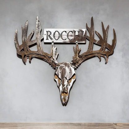 Personalisiertes Hirschschädel-Rack aus Metall