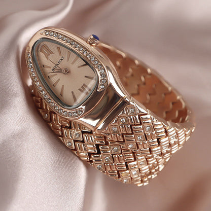 Schlangenförmige Uhr